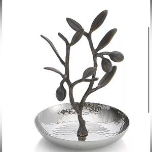 Michael Aram Olive Ring Catch